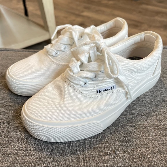 Kids Hurley sneakers size 13 NWOB - Picture 1 of 5